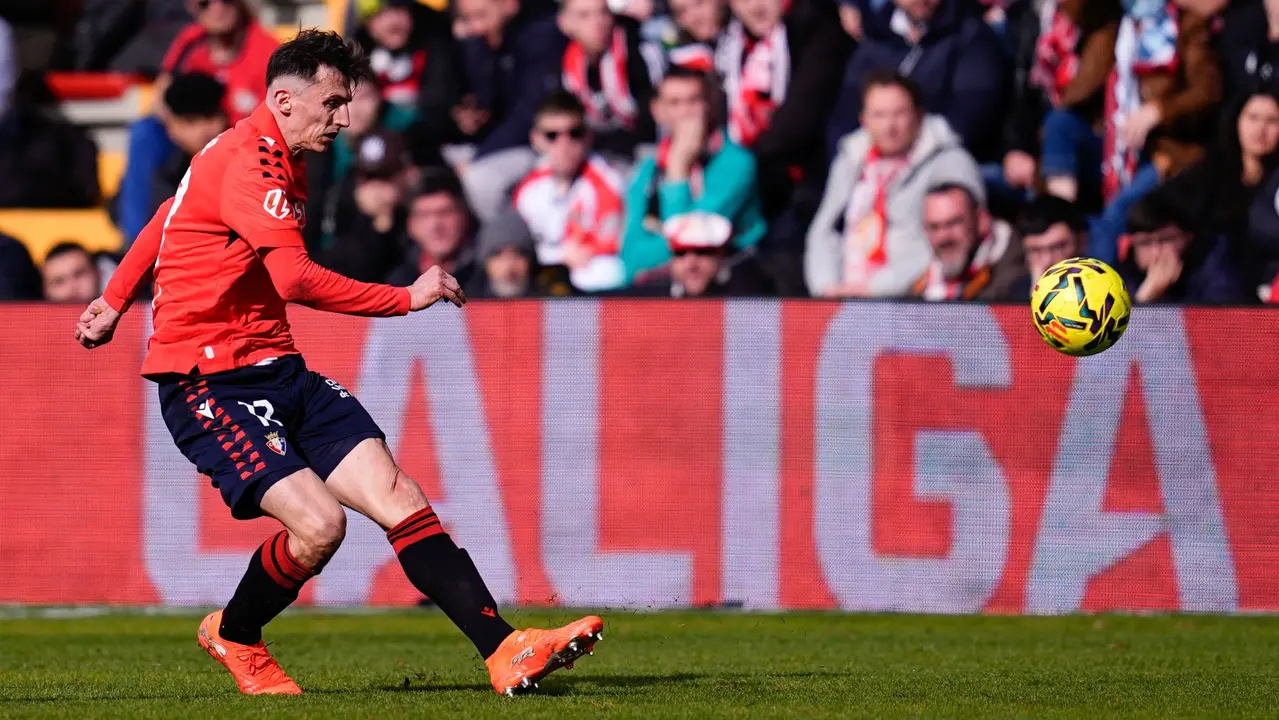 Victoria de Osasuna en el campo del Rayo Vallecano. EUROPA PRESS
