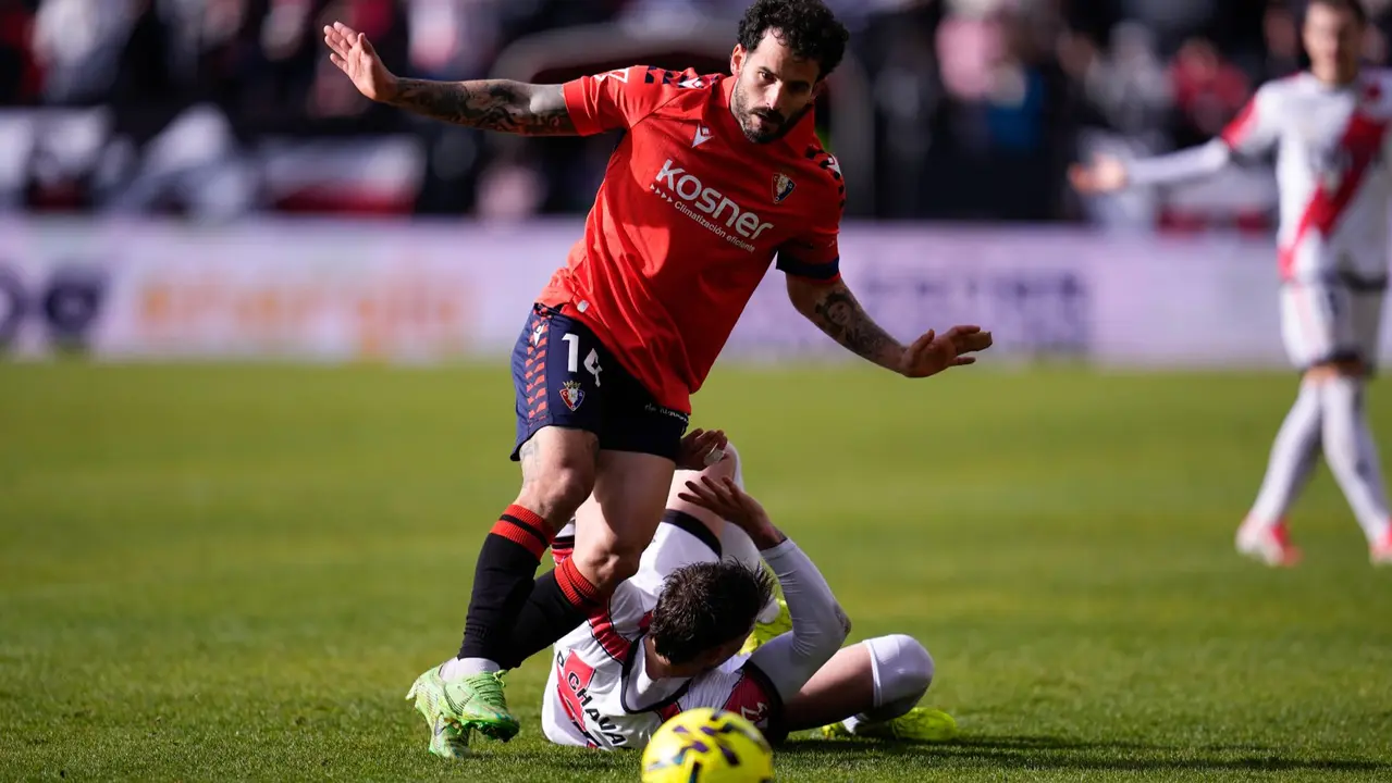 Victoria de Osasuna en el campo del Rayo Vallecano. EUROPA PRESS