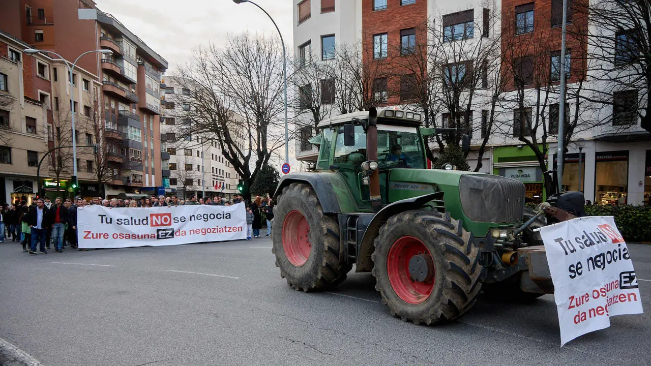 Manifestaci&oacute;n convocada por UAGN y EHNE Nafarroa en defensa del sector primario y en contra del acuerdo entre la UE y Mercosur. I&Ntilde;IGO ALZUGARAY