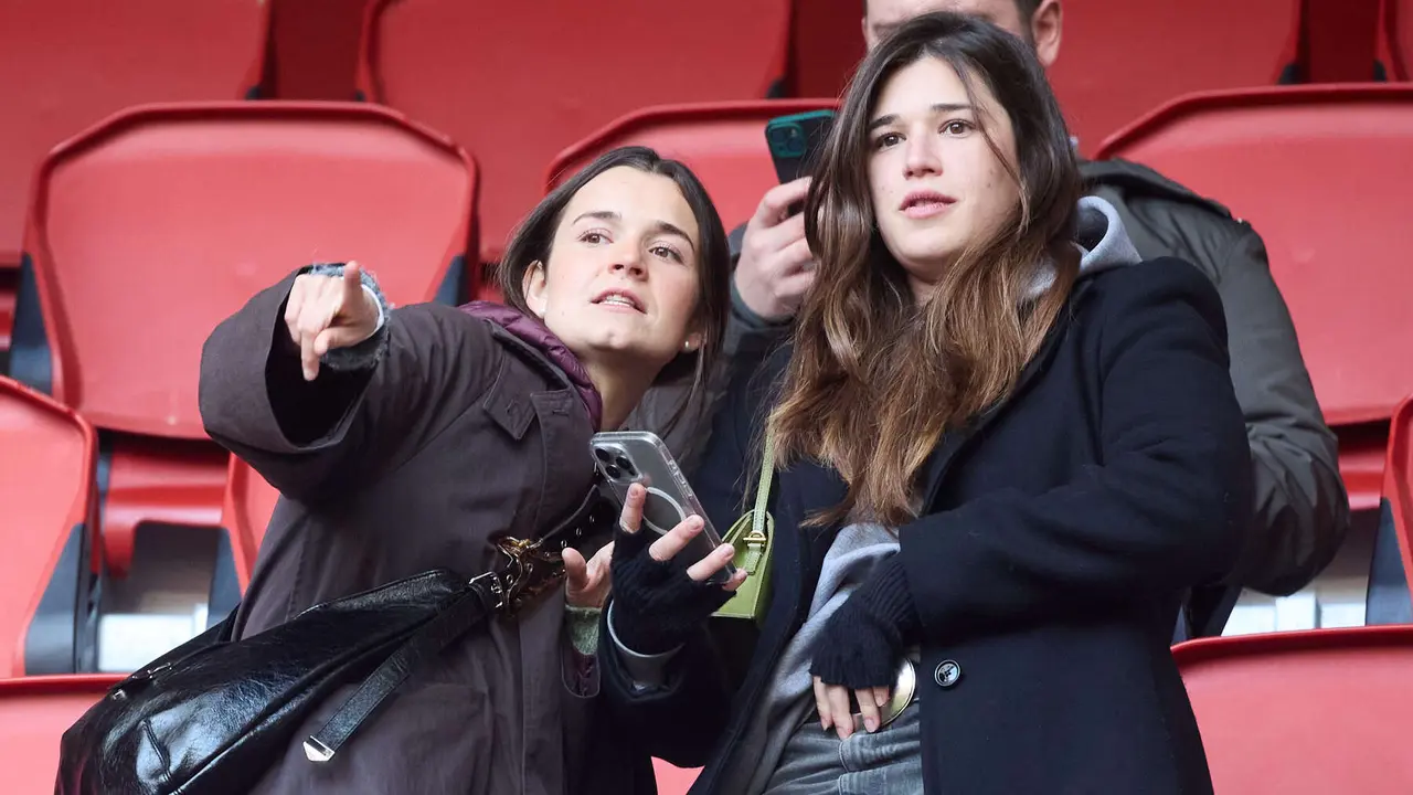 La grada del estadio de El Sadar durante el partido de La Liga EA Sports entre CA Osasuna y Villarreal CF disputado en Pamplona. I&Ntilde;IGO ALZUGARAY
