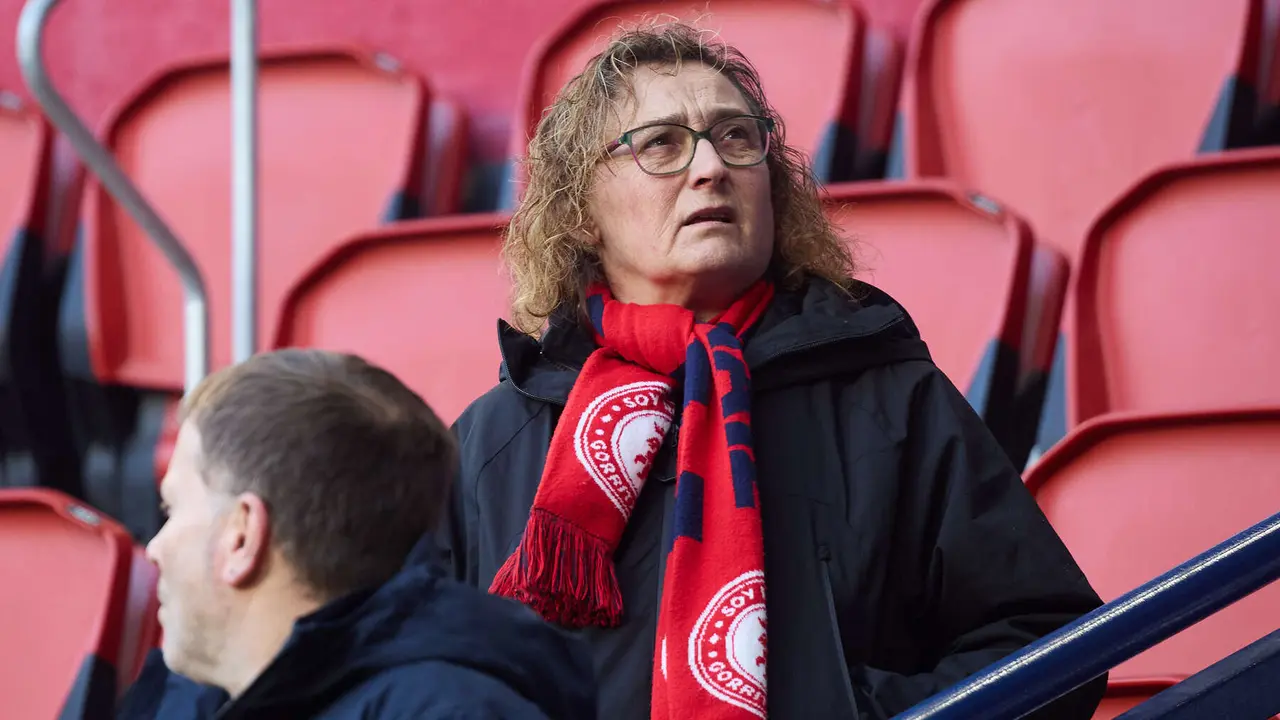 La grada del estadio de El Sadar durante el partido de La Liga EA Sports entre CA Osasuna y Villarreal CF disputado en Pamplona. I&Ntilde;IGO ALZUGARAY