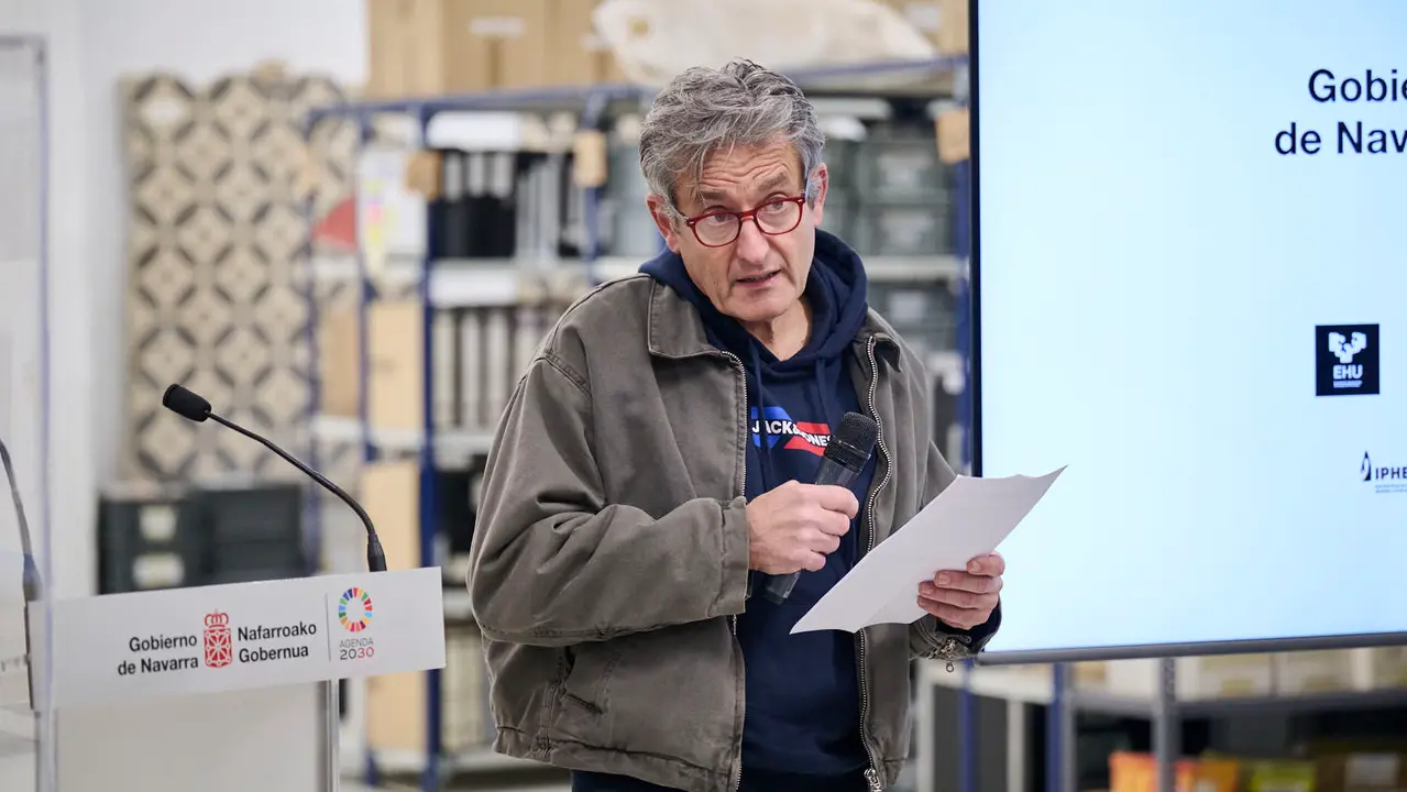 Presentaci&oacute;n de un bisonte de hace 4000 a&ntilde;os, nuevo hallazgo arqueol&oacute;gico en el Parque de Urbasa, en Navarra. PABLO LASAOSA