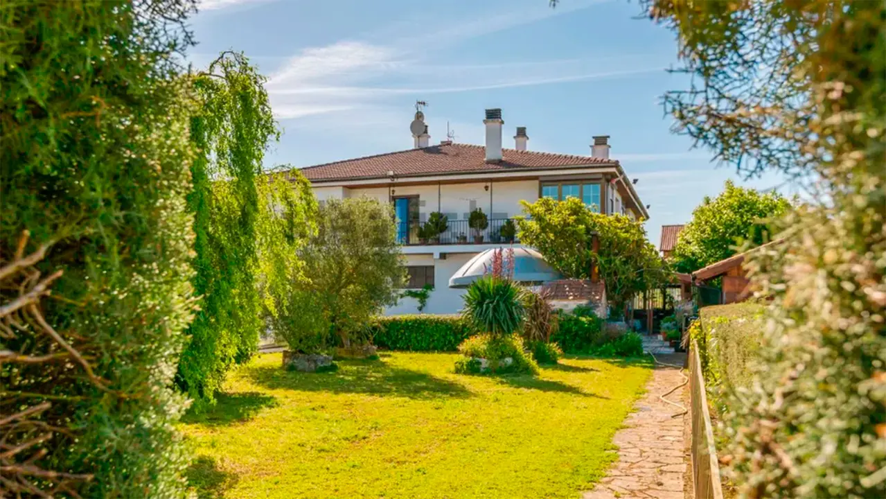 Casa en venta en Ezcabarte. IDEALISTA