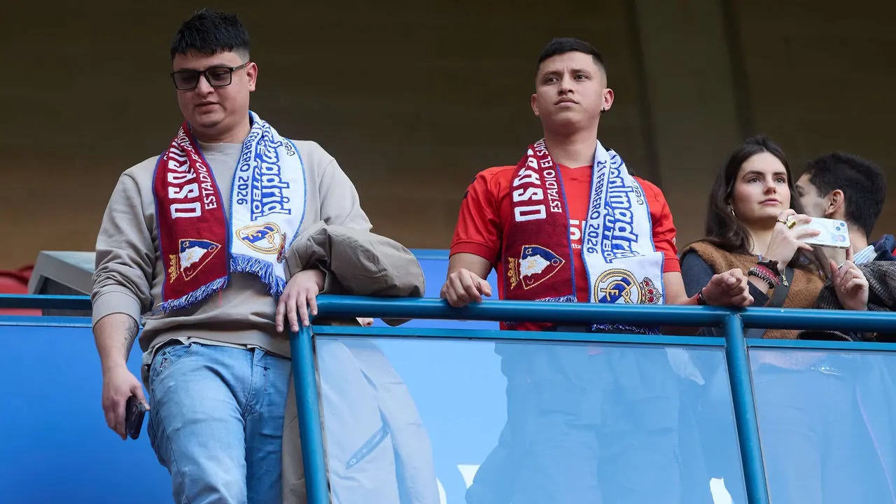 La grada del estadio de El Sadar durante el partido de La Liga EA Sports entre CA Osasuna y Real Madrid CF disputado en Pamplona. I&Ntilde;IGO ALZUGARAY