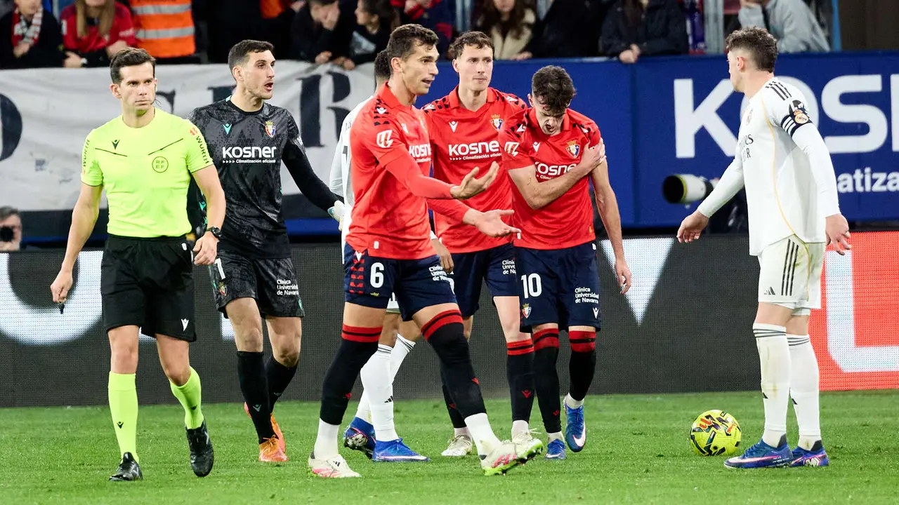 Partido de La Liga EA Sports entre CA Osasuna y Real Madrid CF disputado en el estadio de El Sadar en Pamplona. I&Ntilde;IGO ALZUGARAY