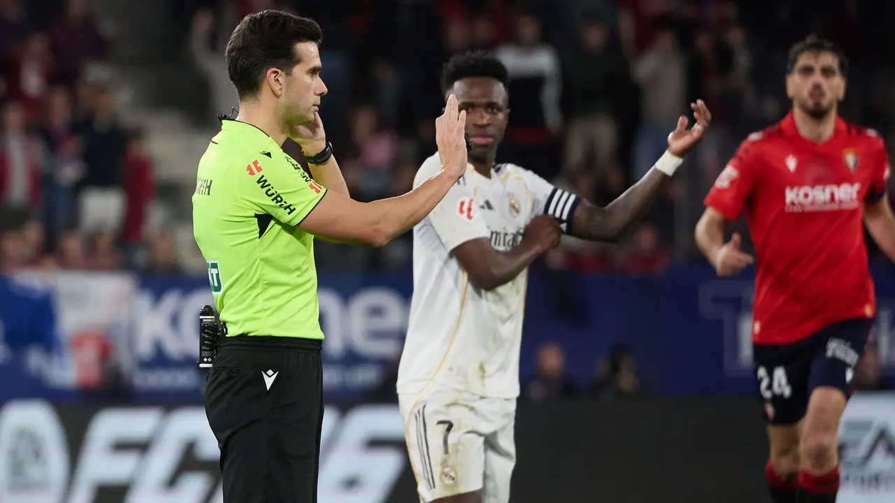 Partido de La Liga EA Sports entre CA Osasuna y Real Madrid CF disputado en el estadio de El Sadar en Pamplona. I&Ntilde;IGO ALZUGARAY