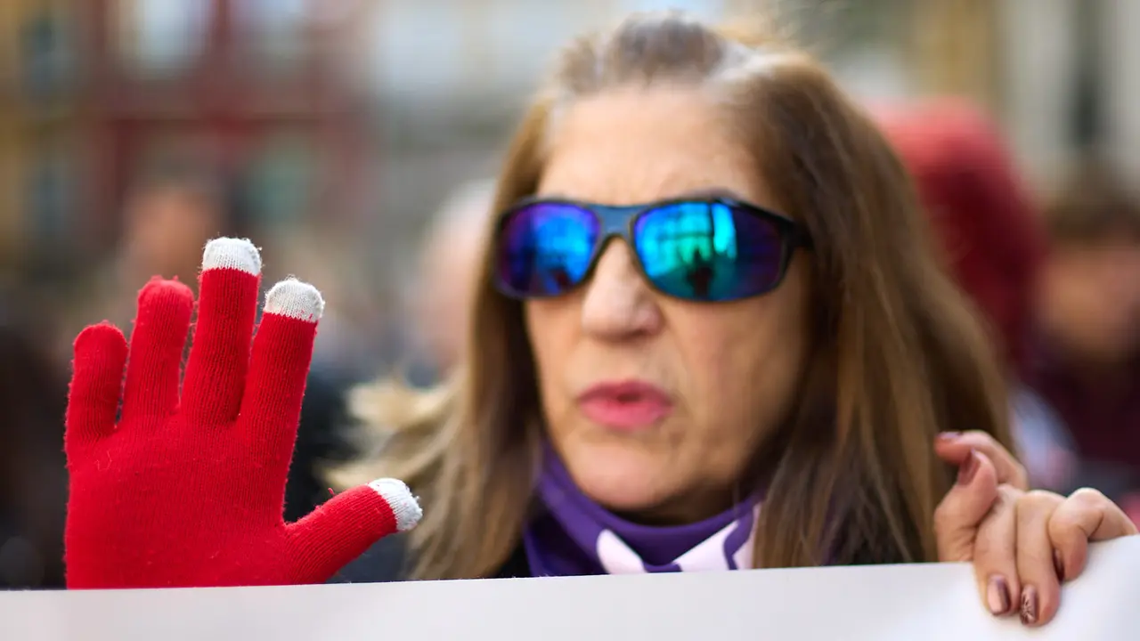 Concentraci&oacute;n en repulsa al asesinato machista de Tatiana Rodr&iacute;guez del pasado viernes en Sarriguren. I&Ntilde;IGO ALZUGARAY