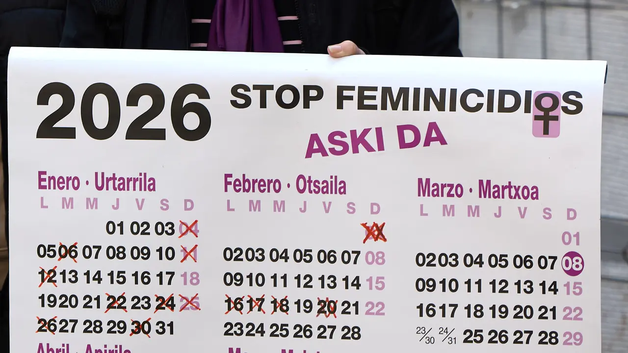 Concentraci&oacute;n en repulsa al asesinato machista de Tatiana Rodr&iacute;guez del pasado viernes en Sarriguren. I&Ntilde;IGO ALZUGARAY