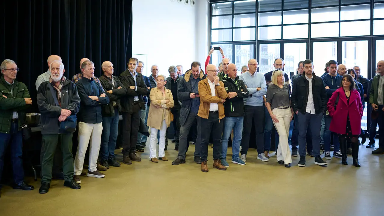Homenaje a los agentes jubilados dentro de la semana del patr&oacute;n de la Polic&iacute;a Foral. PABLO LASAOSA