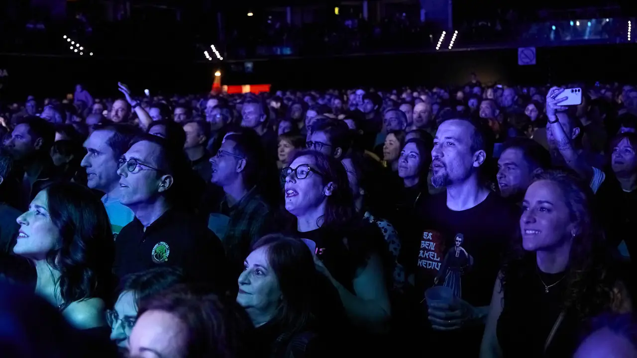 Concierto de Celtas Cortos dentro de su gira "40 a&ntilde;os Contando Cuentos" en el pabell&oacute;n Navarra Arena de Pamplona. I&Ntilde;IGO ALZUGARAY