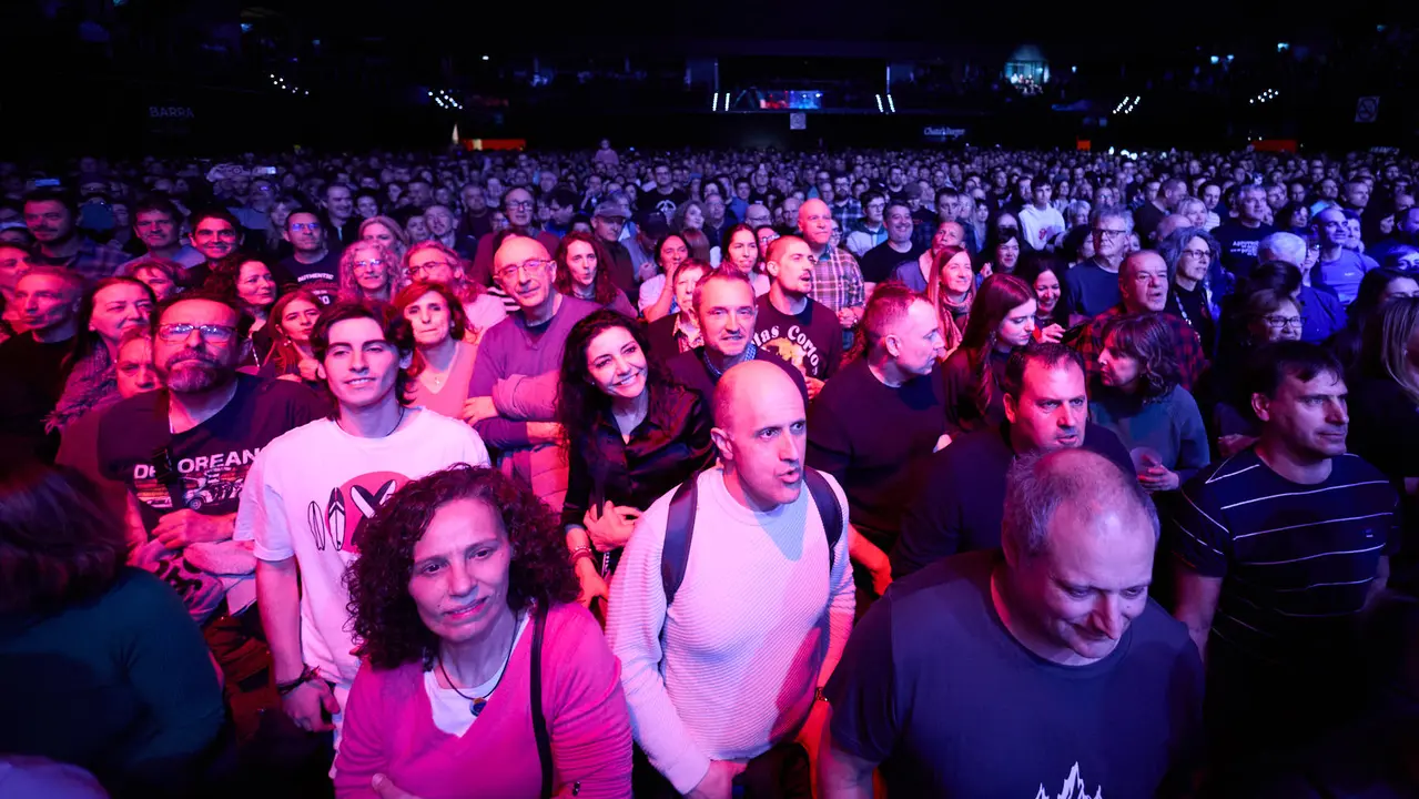 Concierto de Celtas Cortos dentro de su gira "40 a&ntilde;os Contando Cuentos" en el pabell&oacute;n Navarra Arena de Pamplona. I&Ntilde;IGO ALZUGARAY