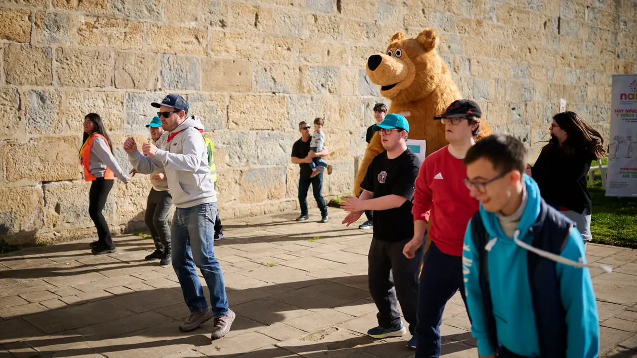 Evento Conexi&oacute;n Social Uni2, un encuentro social y deportivo, organizado por el alumnado del CI Burlada FP, orientado a "visibilizar distintas realidades de discapacidad y exclusi&oacute;n". PABLO LASAOSA