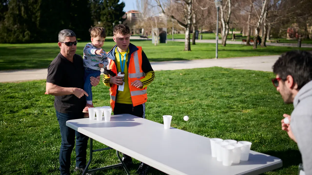 Evento Conexi&oacute;n Social Uni2, un encuentro social y deportivo, organizado por el alumnado del CI Burlada FP, orientado a "visibilizar distintas realidades de discapacidad y exclusi&oacute;n". PABLO LASAOSA