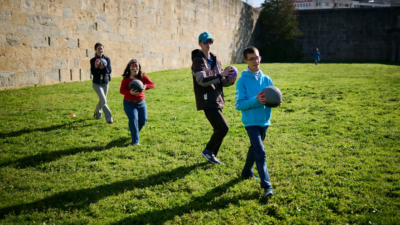 Evento Conexi&oacute;n Social Uni2, un encuentro social y deportivo, organizado por el alumnado del CI Burlada FP, orientado a "visibilizar distintas realidades de discapacidad y exclusi&oacute;n". PABLO LASAOSA