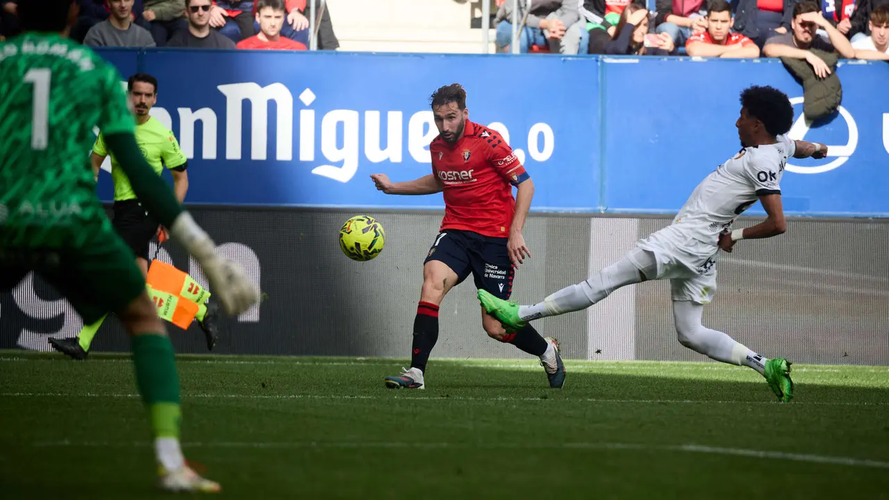 Partido de La Liga EA Sports entre CA Osasuna y RCD Mallorca disputado en el estadio de El Sadar en Pamplona. I&Ntilde;IGO ALZUGARAY