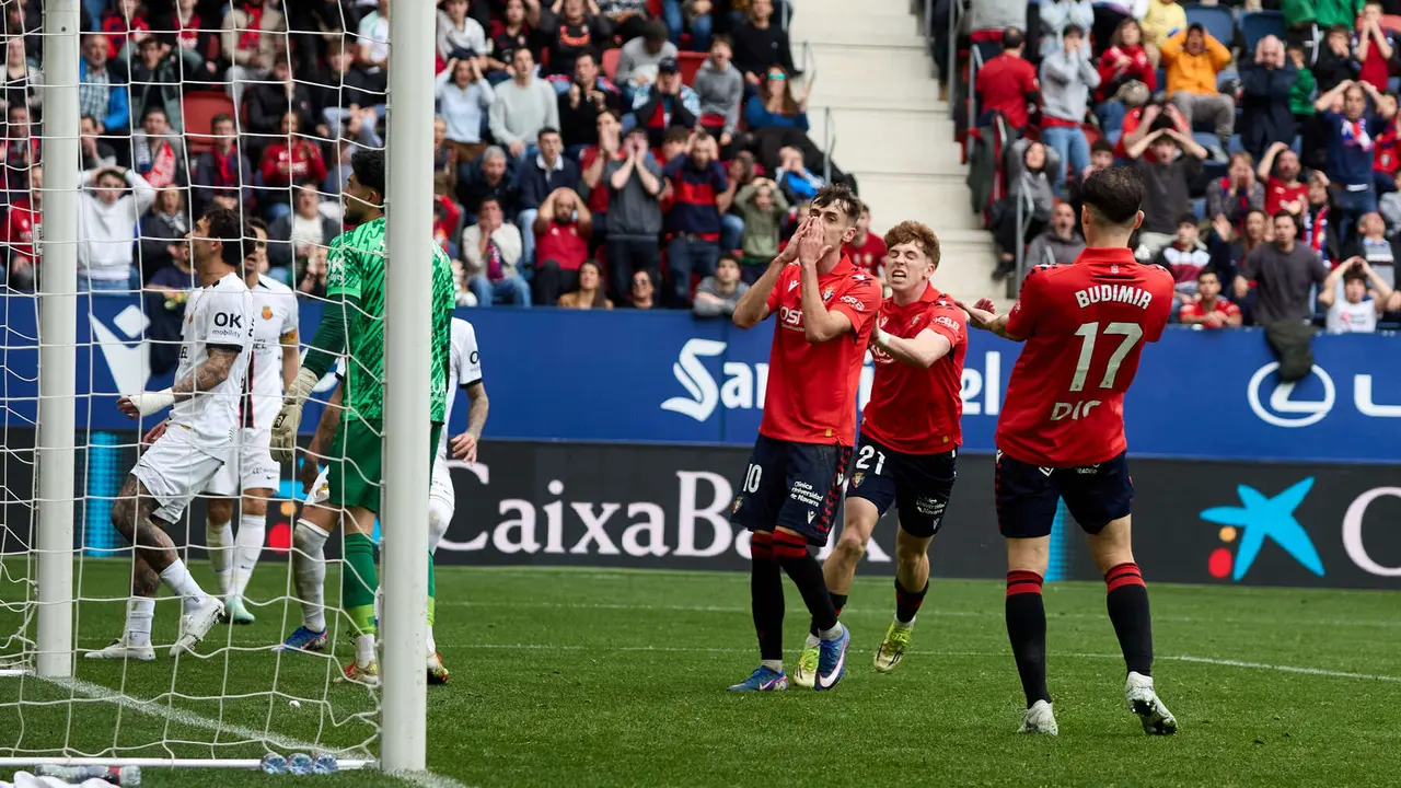 Partido de La Liga EA Sports entre CA Osasuna y RCD Mallorca disputado en el estadio de El Sadar en Pamplona. I&Ntilde;IGO ALZUGARAY