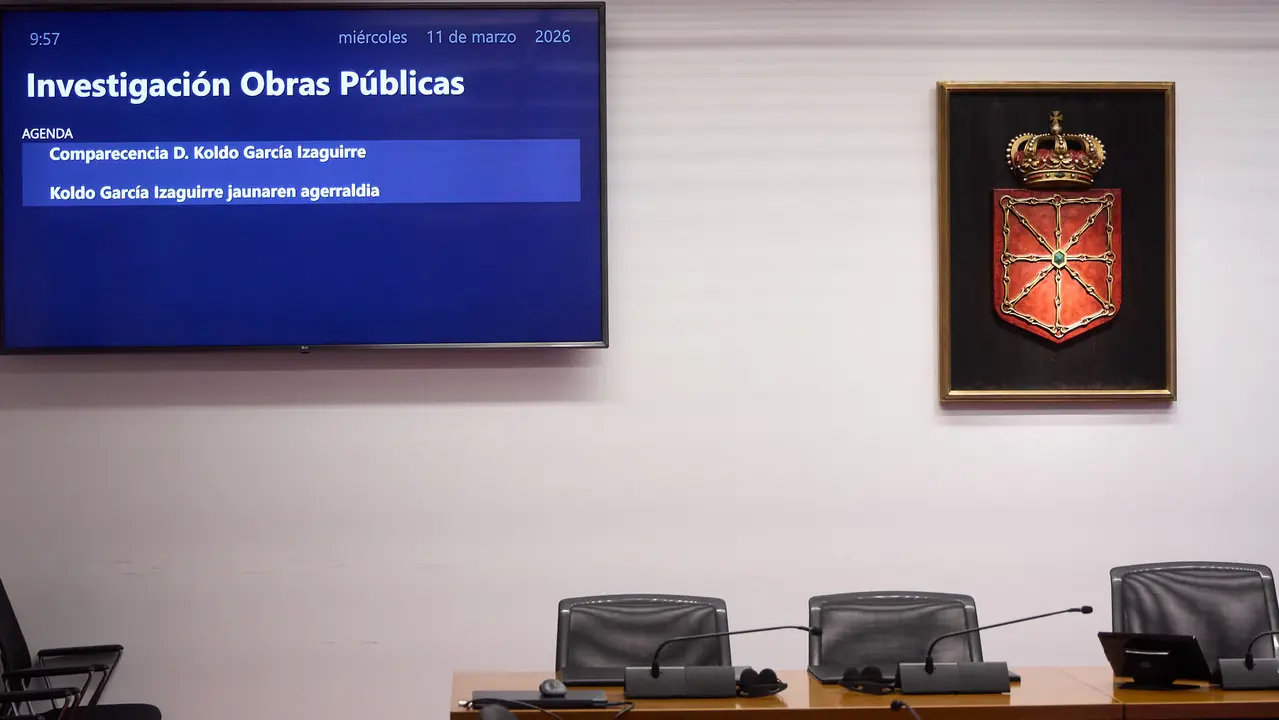 Comisi&oacute;n de investigaci&oacute;n sobre licitaci&oacute;n y adjudicaci&oacute;n de obras p&uacute;blicas del Gobierno de Navarra con la comparecencia de Koldo Garc&iacute;a por videoconferencia desde la prisi&oacute;n de Soto del Real. I&Ntilde;IGO ALZUGARAY