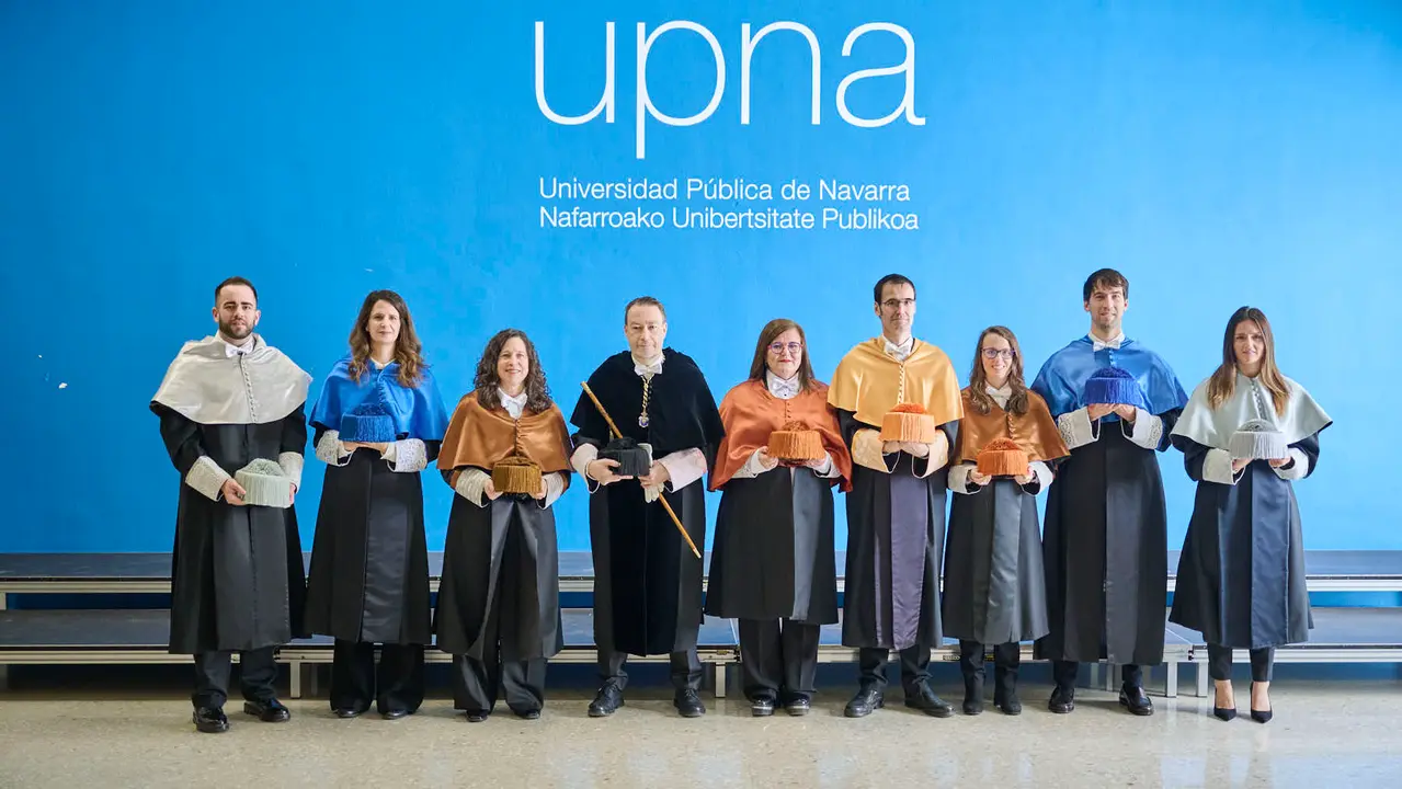 La UPNA celebra el acto acad&eacute;mico de investidura de los nuevos doctores y doctoras que han le&iacute;do su tesis en los &uacute;ltimos dos a&ntilde;os. PABLO LASAOSA