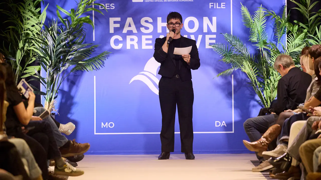 V edici&oacute;n del Fashion Creative, desfile de moda de los alumnos de Dise&ntilde;o de Moda de Creanavarra, en el pabell&oacute;n Navarra Arena de Pamplona. I&Ntilde;IGO ALZUGARAY
