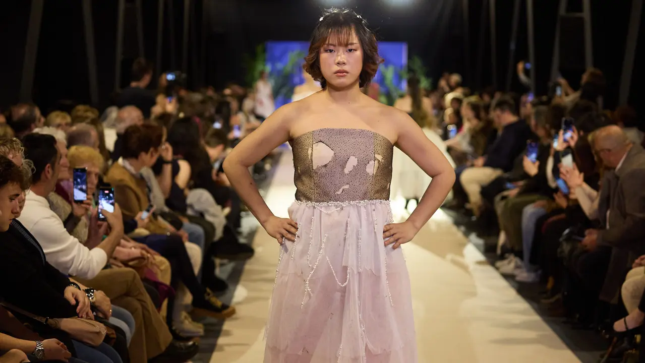 V edici&oacute;n del Fashion Creative, desfile de moda de los alumnos de Dise&ntilde;o de Moda de Creanavarra, en el pabell&oacute;n Navarra Arena de Pamplona. I&Ntilde;IGO ALZUGARAY