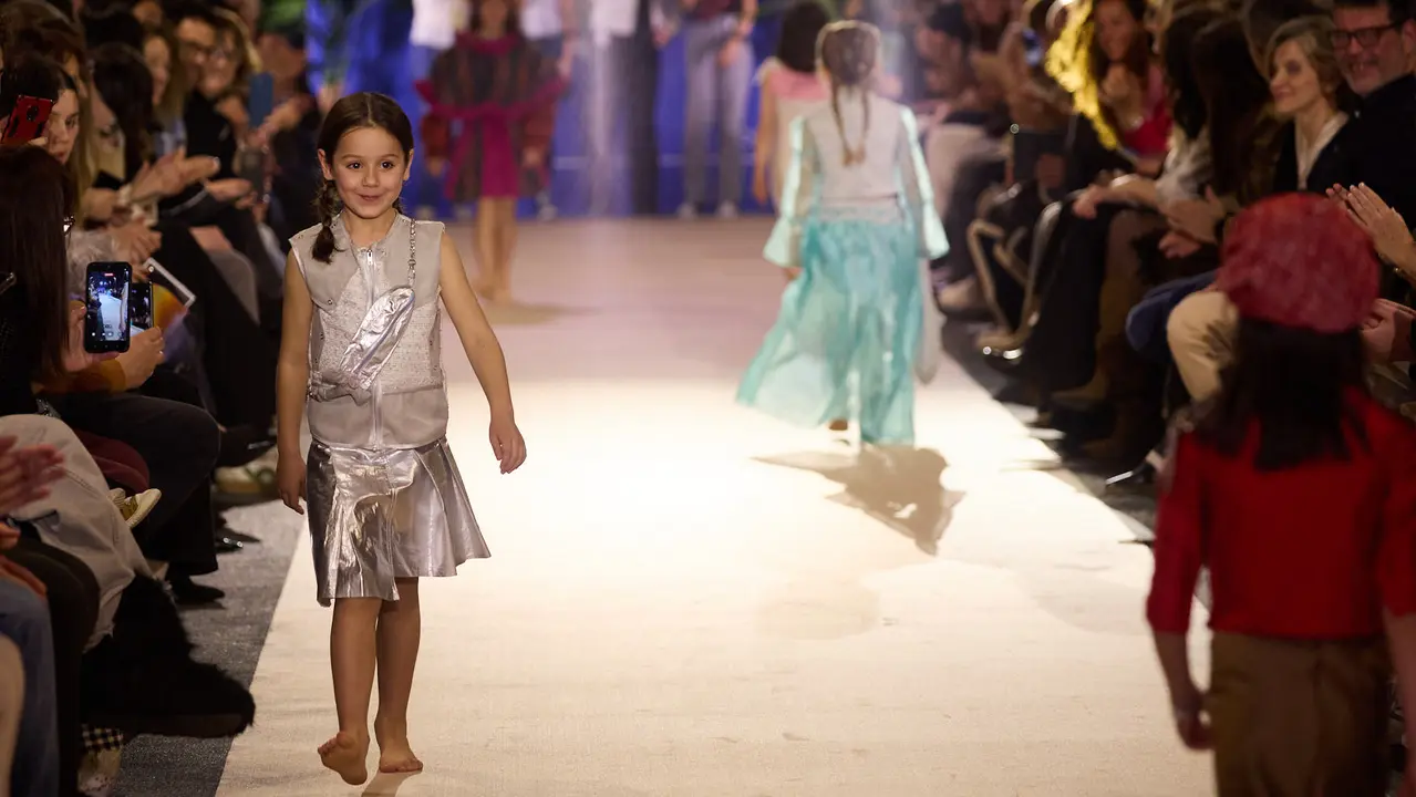 V edici&oacute;n del Fashion Creative, desfile de moda de los alumnos de Dise&ntilde;o de Moda de Creanavarra, en el pabell&oacute;n Navarra Arena de Pamplona. I&Ntilde;IGO ALZUGARAY