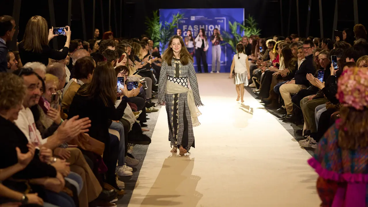 V edici&oacute;n del Fashion Creative, desfile de moda de los alumnos de Dise&ntilde;o de Moda de Creanavarra, en el pabell&oacute;n Navarra Arena de Pamplona. I&Ntilde;IGO ALZUGARAY