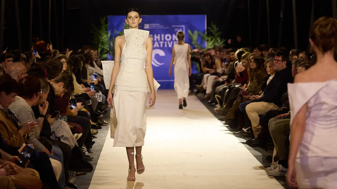 V edici&oacute;n del Fashion Creative, desfile de moda de los alumnos de Dise&ntilde;o de Moda de Creanavarra, en el pabell&oacute;n Navarra Arena de Pamplona. I&Ntilde;IGO ALZUGARAY