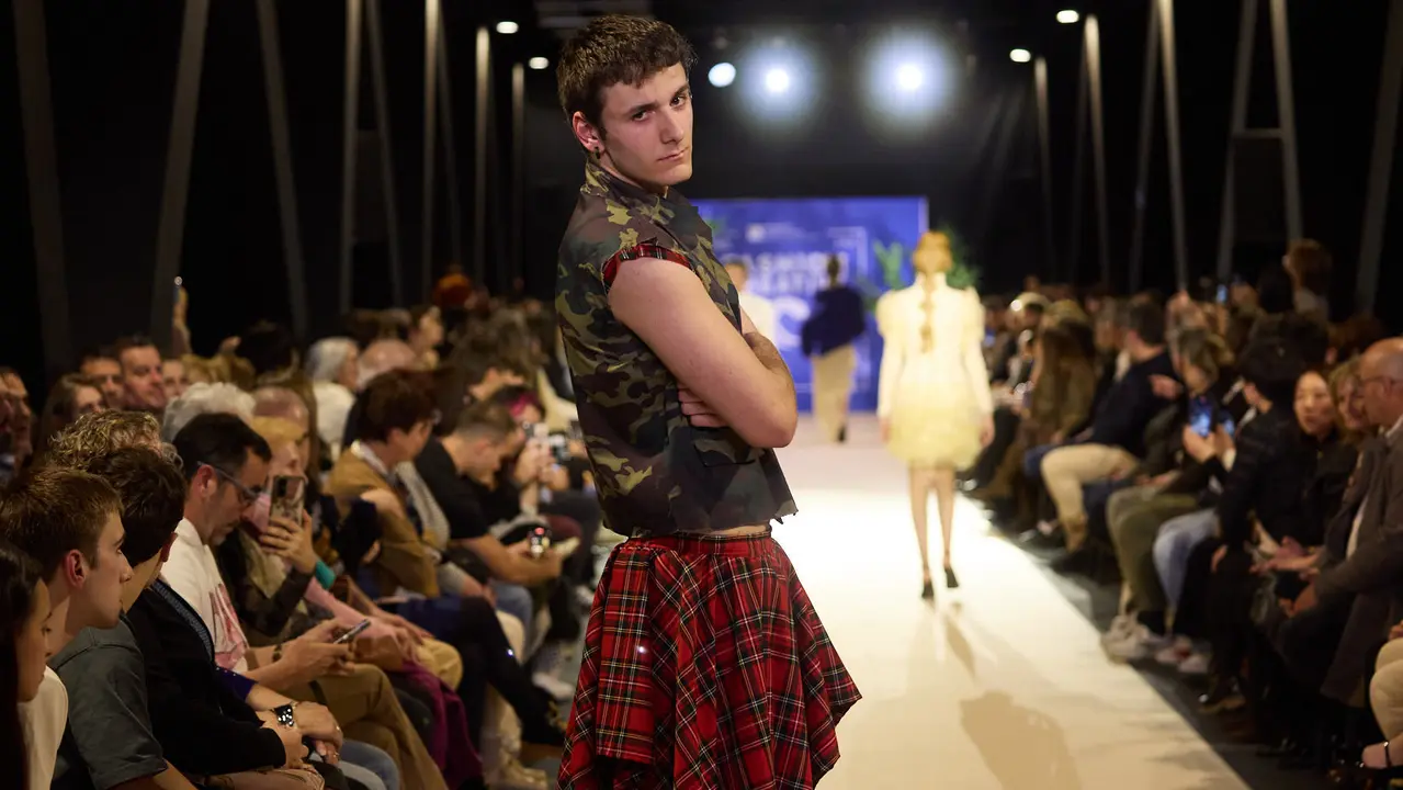 V edici&oacute;n del Fashion Creative, desfile de moda de los alumnos de Dise&ntilde;o de Moda de Creanavarra, en el pabell&oacute;n Navarra Arena de Pamplona. I&Ntilde;IGO ALZUGARAY