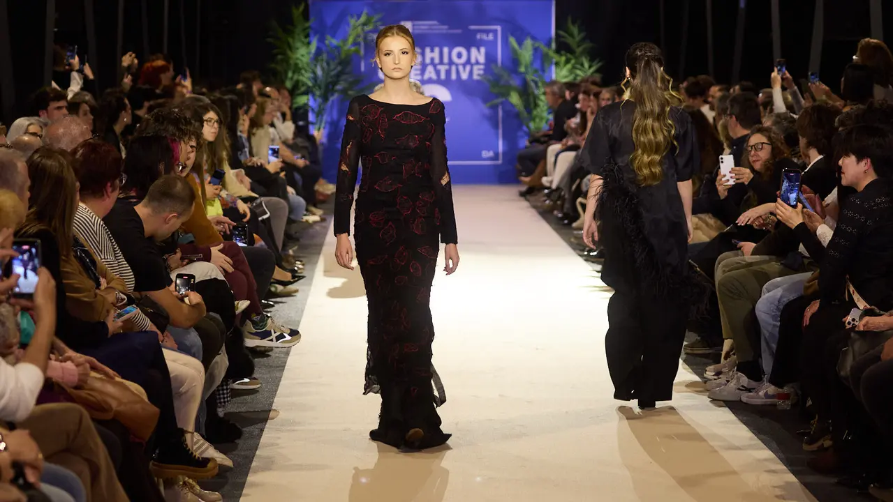 V edici&oacute;n del Fashion Creative, desfile de moda de los alumnos de Dise&ntilde;o de Moda de Creanavarra, en el pabell&oacute;n Navarra Arena de Pamplona. I&Ntilde;IGO ALZUGARAY