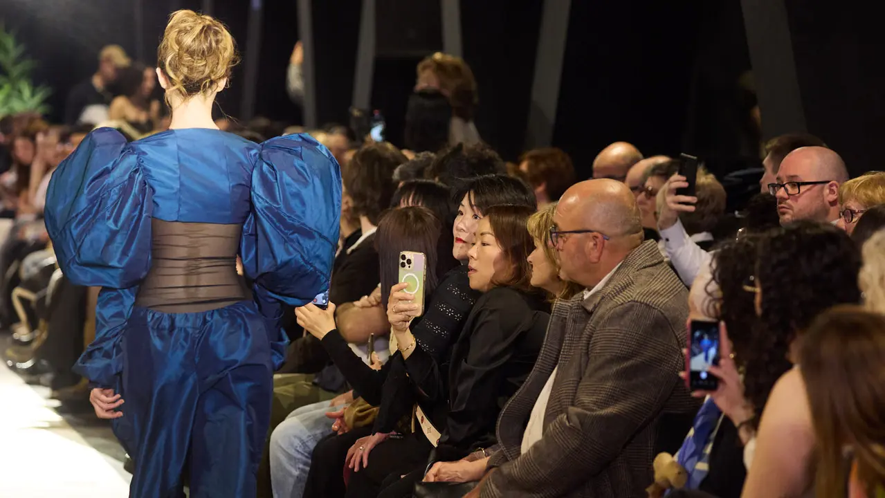 V edici&oacute;n del Fashion Creative, desfile de moda de los alumnos de Dise&ntilde;o de Moda de Creanavarra, en el pabell&oacute;n Navarra Arena de Pamplona. I&Ntilde;IGO ALZUGARAY