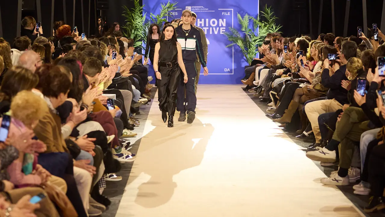 V edici&oacute;n del Fashion Creative, desfile de moda de los alumnos de Dise&ntilde;o de Moda de Creanavarra, en el pabell&oacute;n Navarra Arena de Pamplona. I&Ntilde;IGO ALZUGARAY