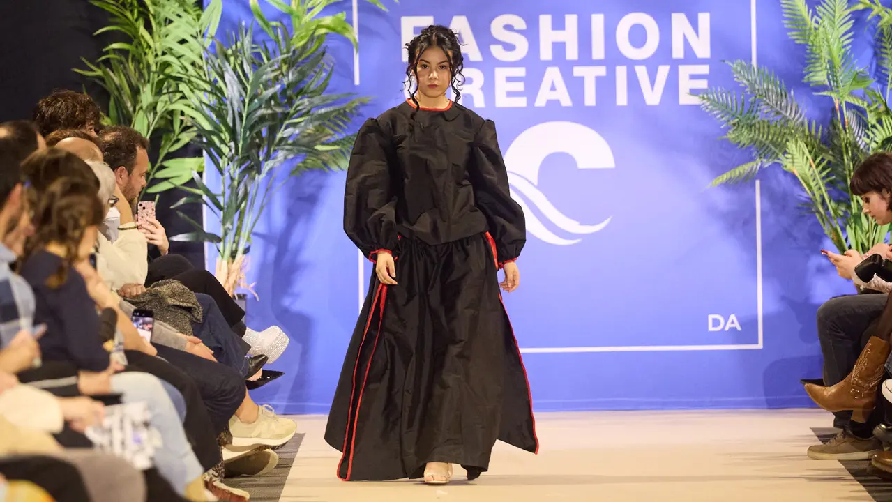 V edici&oacute;n del Fashion Creative, desfile de moda de los alumnos de Dise&ntilde;o de Moda de Creanavarra, en el pabell&oacute;n Navarra Arena de Pamplona. I&Ntilde;IGO ALZUGARAY