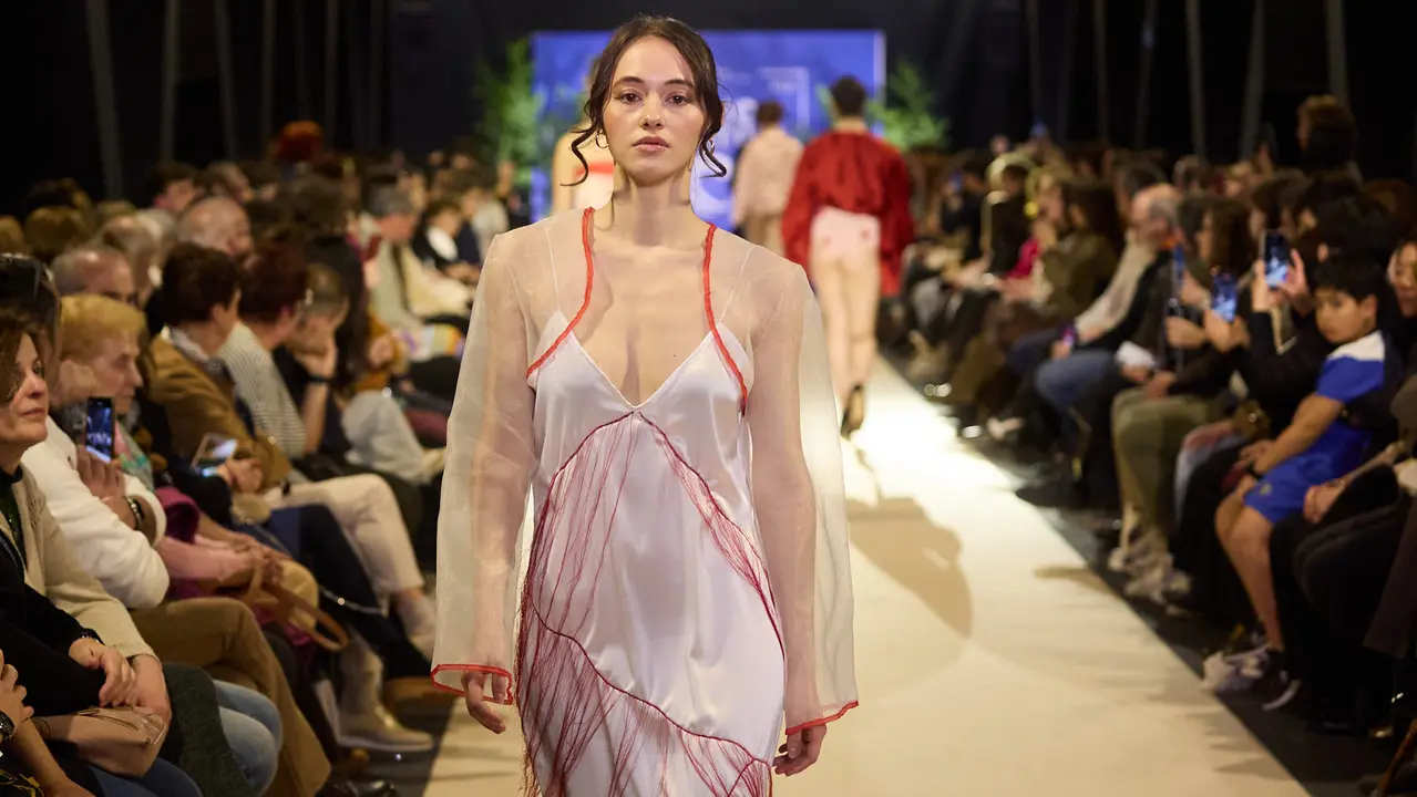 V edici&oacute;n del Fashion Creative, desfile de moda de los alumnos de Dise&ntilde;o de Moda de Creanavarra, en el pabell&oacute;n Navarra Arena de Pamplona. I&Ntilde;IGO ALZUGARAY