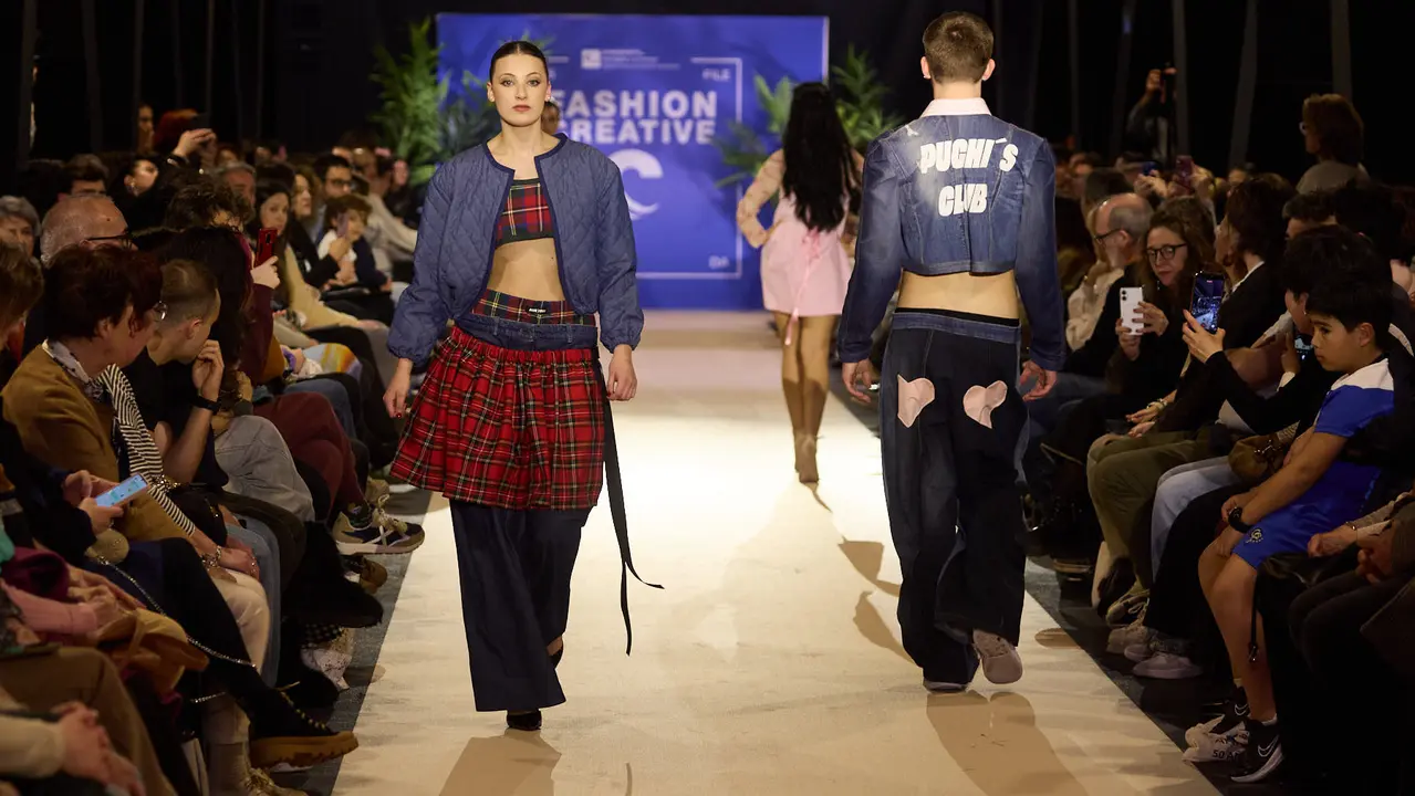 V edici&oacute;n del Fashion Creative, desfile de moda de los alumnos de Dise&ntilde;o de Moda de Creanavarra, en el pabell&oacute;n Navarra Arena de Pamplona. I&Ntilde;IGO ALZUGARAY