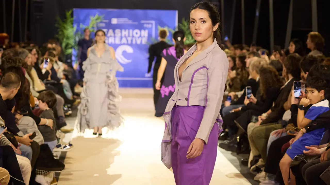 V edici&oacute;n del Fashion Creative, desfile de moda de los alumnos de Dise&ntilde;o de Moda de Creanavarra, en el pabell&oacute;n Navarra Arena de Pamplona. I&Ntilde;IGO ALZUGARAY