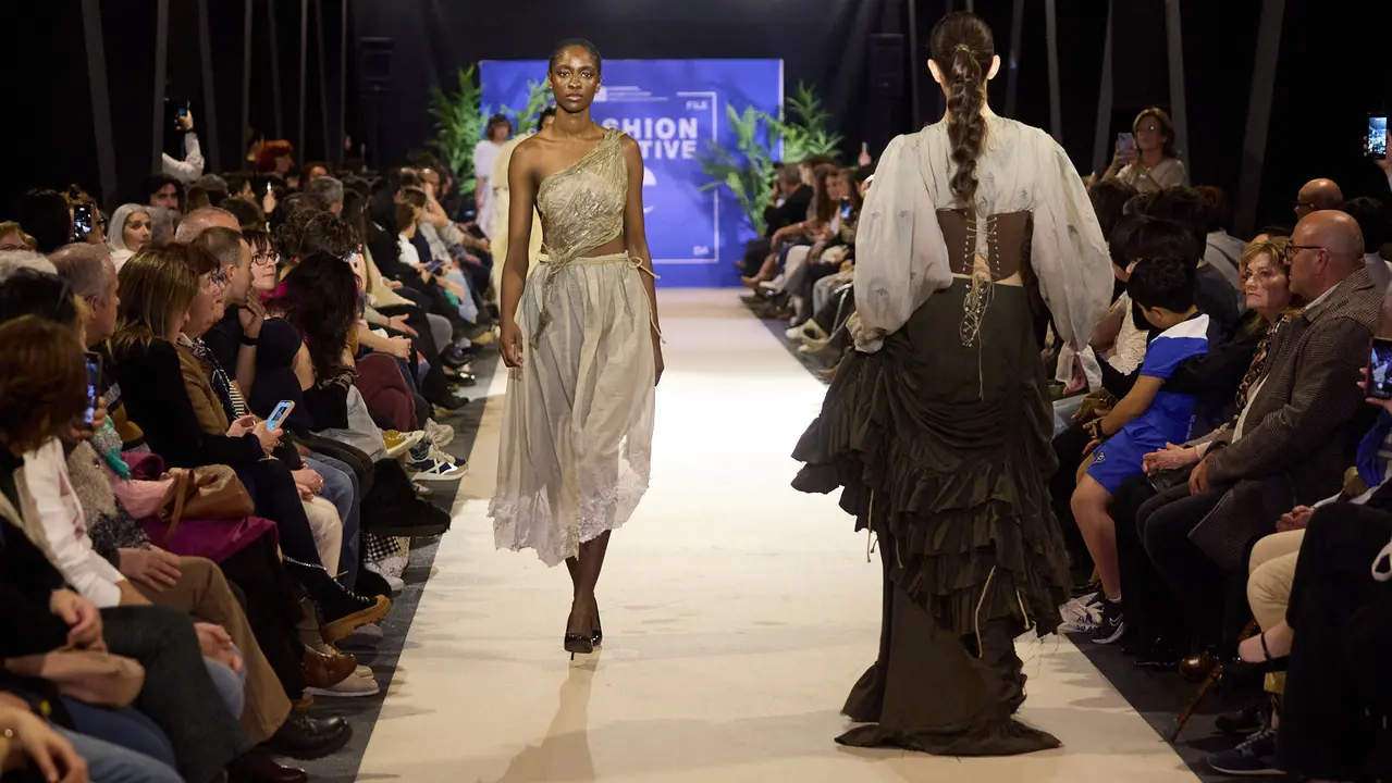 V edici&oacute;n del Fashion Creative, desfile de moda de los alumnos de Dise&ntilde;o de Moda de Creanavarra, en el pabell&oacute;n Navarra Arena de Pamplona. I&Ntilde;IGO ALZUGARAY