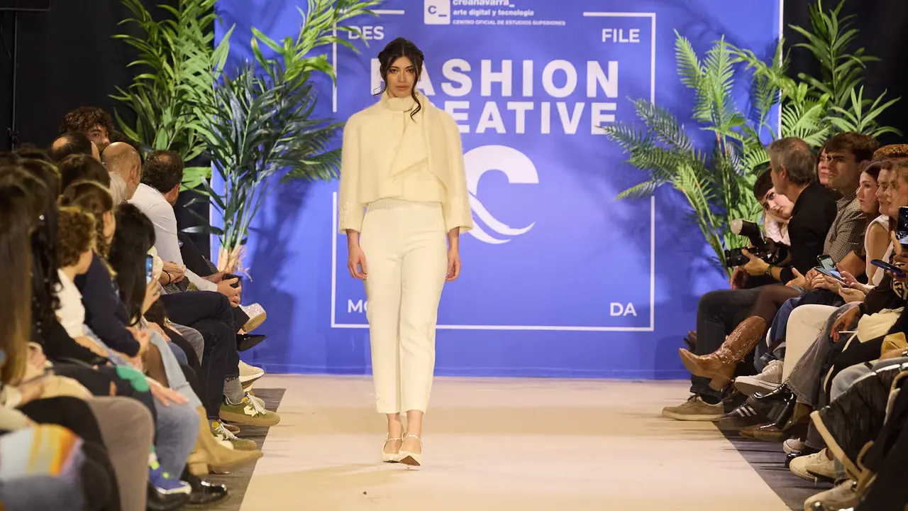 V edici&oacute;n del Fashion Creative, desfile de moda de los alumnos de Dise&ntilde;o de Moda de Creanavarra, en el pabell&oacute;n Navarra Arena de Pamplona. I&Ntilde;IGO ALZUGARAY