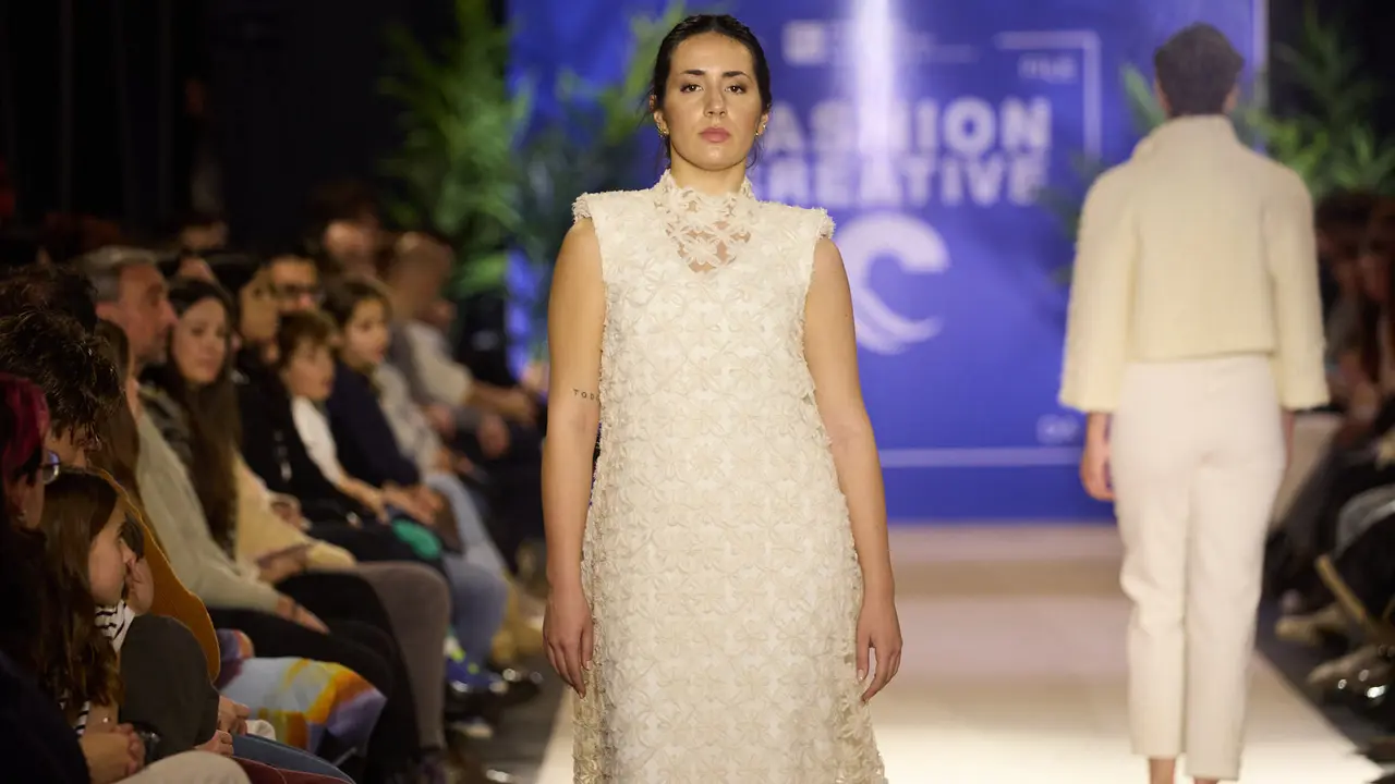 V edici&oacute;n del Fashion Creative, desfile de moda de los alumnos de Dise&ntilde;o de Moda de Creanavarra, en el pabell&oacute;n Navarra Arena de Pamplona. I&Ntilde;IGO ALZUGARAY