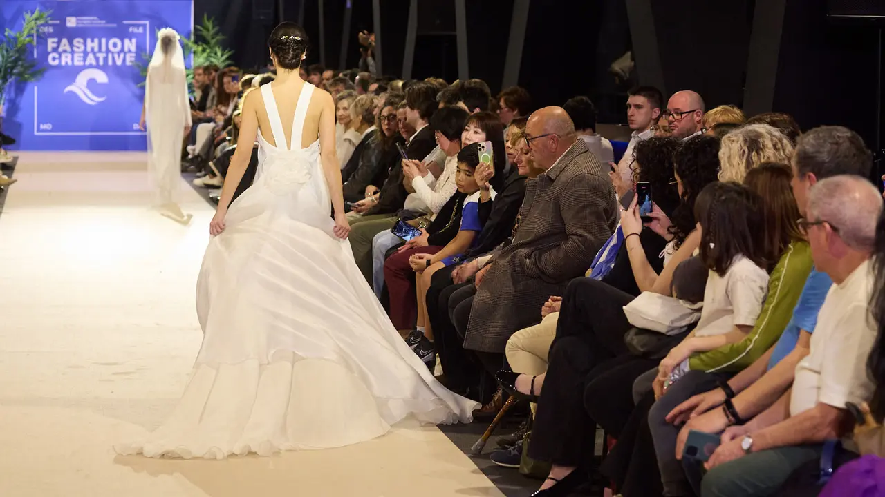 V edici&oacute;n del Fashion Creative, desfile de moda de los alumnos de Dise&ntilde;o de Moda de Creanavarra, en el pabell&oacute;n Navarra Arena de Pamplona. I&Ntilde;IGO ALZUGARAY