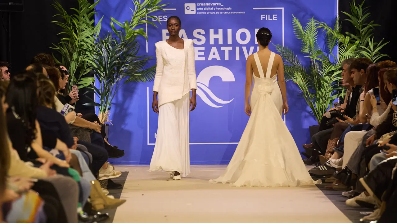 V edici&oacute;n del Fashion Creative, desfile de moda de los alumnos de Dise&ntilde;o de Moda de Creanavarra, en el pabell&oacute;n Navarra Arena de Pamplona. I&Ntilde;IGO ALZUGARAY