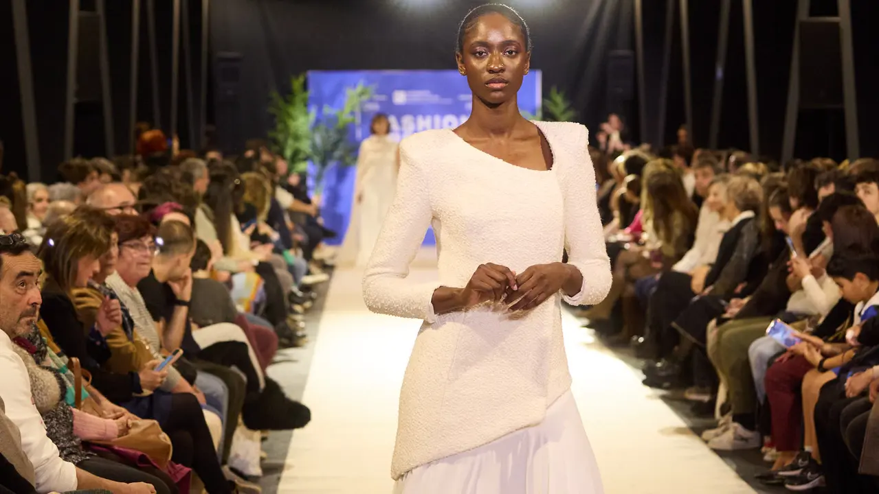 V edici&oacute;n del Fashion Creative, desfile de moda de los alumnos de Dise&ntilde;o de Moda de Creanavarra, en el pabell&oacute;n Navarra Arena de Pamplona. I&Ntilde;IGO ALZUGARAY