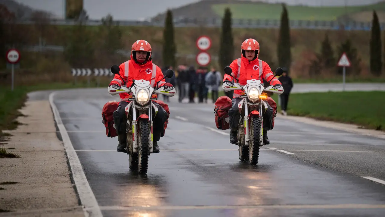 Miles de personas peregrinan a Javier durante la segunda Javierada de 2026. PABLO LASAOSA