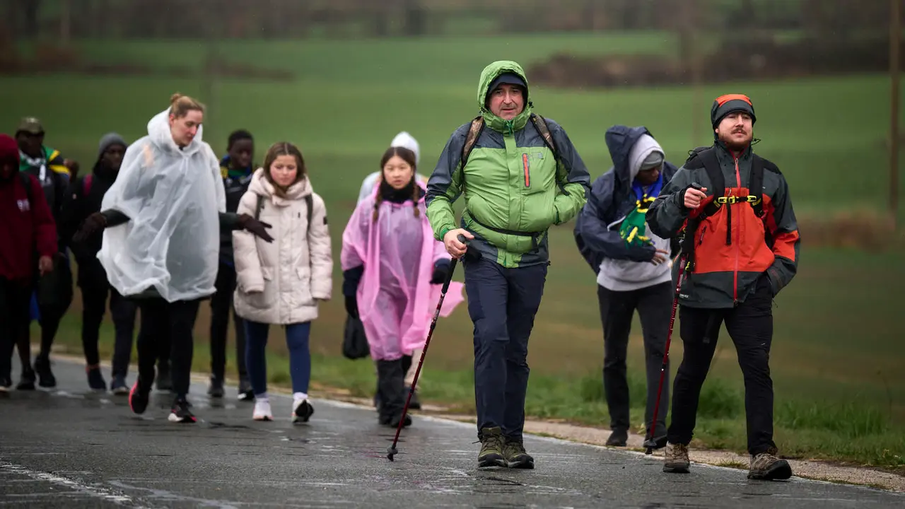 Miles de personas peregrinan a Javier durante la segunda Javierada de 2026. PABLO LASAOSA