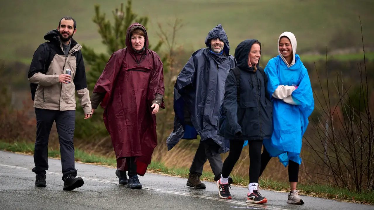 Miles de personas peregrinan a Javier durante la segunda Javierada de 2026. PABLO LASAOSA