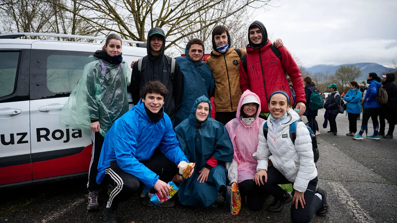 Miles de personas peregrinan a Javier durante la segunda Javierada de 2026. PABLO LASAOSA