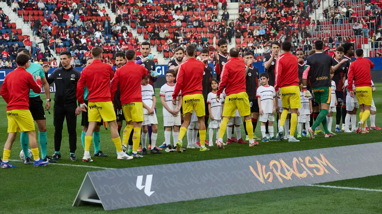 Partido de La Liga EA Sports entre CA Osasuna y Girona FC disputado en el estadio de El Sadar en Pamplona. I&Ntilde;IGO ALZUGARAY