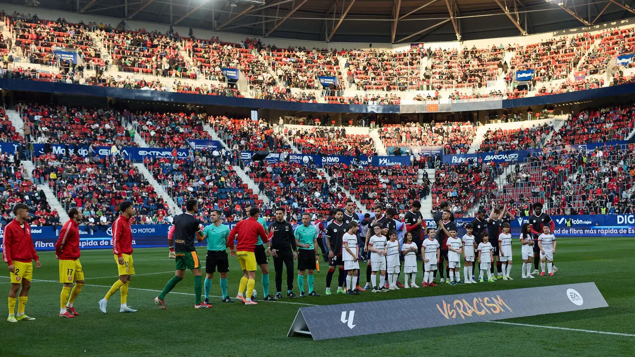 Partido de La Liga EA Sports entre CA Osasuna y Girona FC disputado en el estadio de El Sadar en Pamplona. I&Ntilde;IGO ALZUGARAY