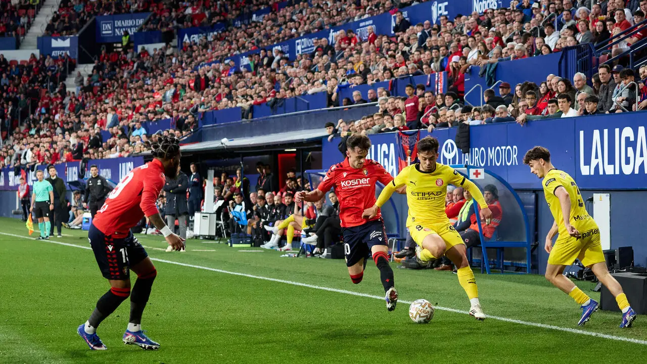 Partido de La Liga EA Sports entre CA Osasuna y Girona FC disputado en el estadio de El Sadar en Pamplona. I&Ntilde;IGO ALZUGARAY