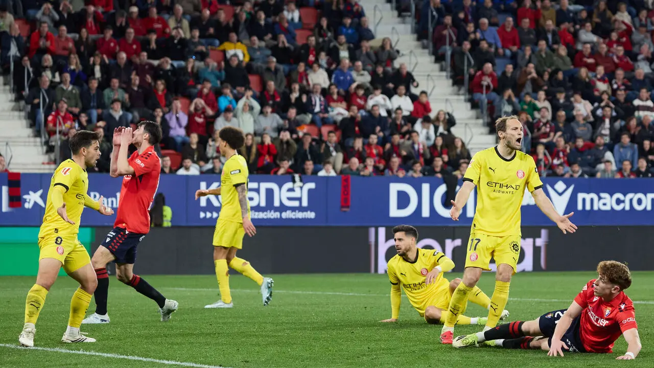 Partido de La Liga EA Sports entre CA Osasuna y Girona FC disputado en el estadio de El Sadar en Pamplona. I&Ntilde;IGO ALZUGARAY