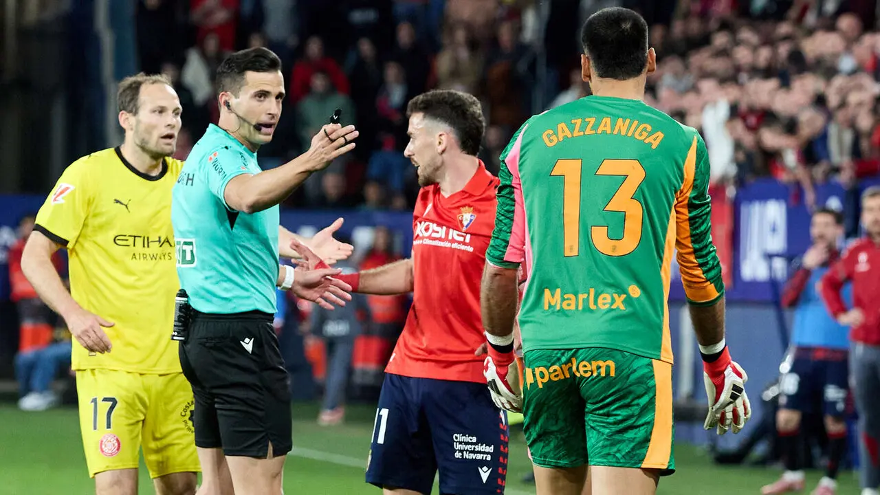 Partido de La Liga EA Sports entre CA Osasuna y Girona FC disputado en el estadio de El Sadar en Pamplona. I&Ntilde;IGO ALZUGARAY